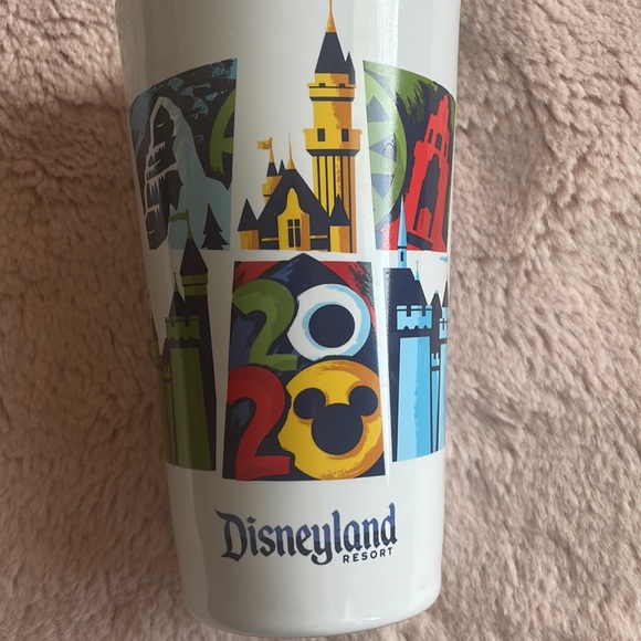 Kitchen | Disneyland Resort Coffee Cup 220 With Lid | Poshmark